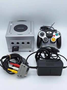 Nintendo Gamecube Spielekonsole inkl. Zubehör - Silber
